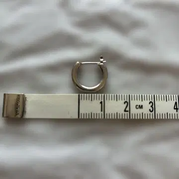 MAIDEN 후프 귀걸이 한쪽