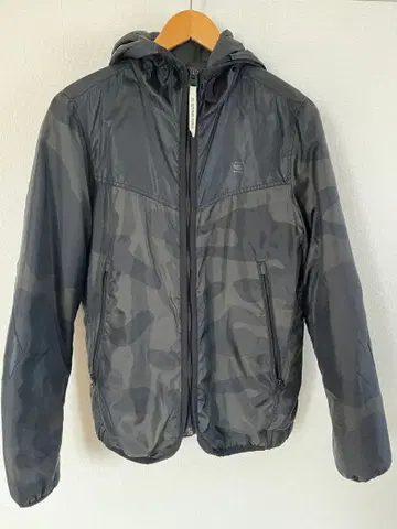 G-STAR RAW 카모플라주 패턴 나일론 자켓 후드 부착