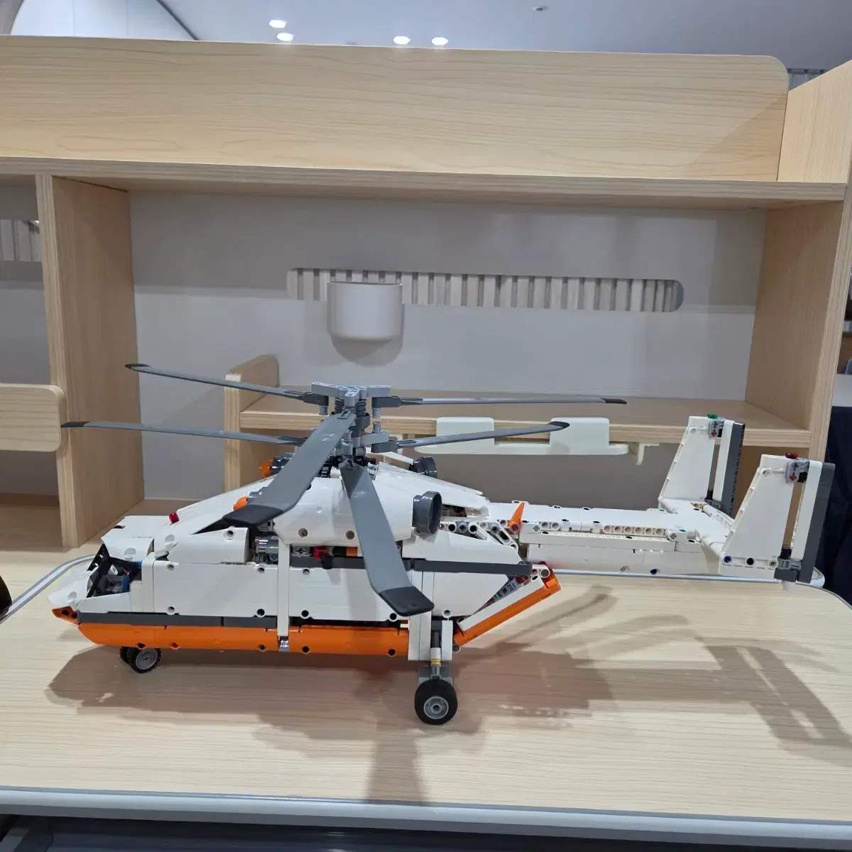 Lego Technic 42089 for sale on Bunjang Global Site.