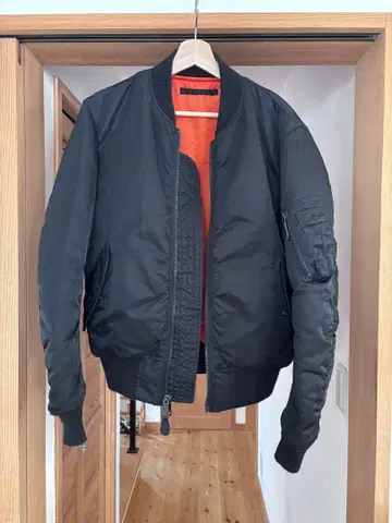 AVIREX MA-1 블랙 L 사이즈