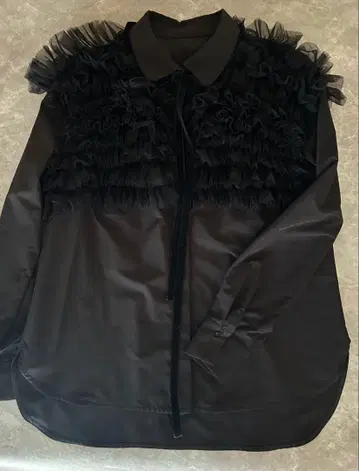 시크릿트로피 SecretTrophy 튤 블라우스 블랙