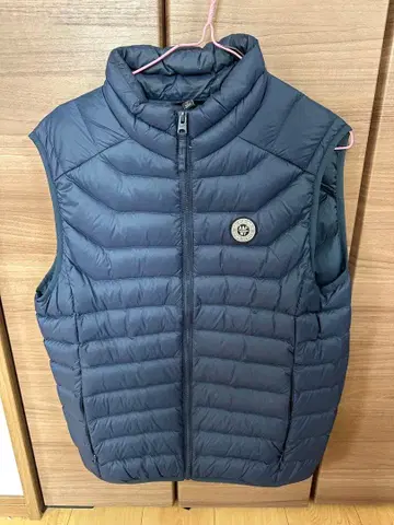 Abercrombie & Fitch 네이비 다운 베스트