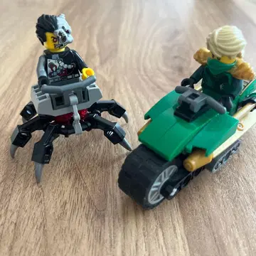 정품 LEGO 닌자고 미니 피규어와 탈것 세트