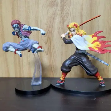 렌고쿠 쿄쥬로 아카자 액션 피규어 세트