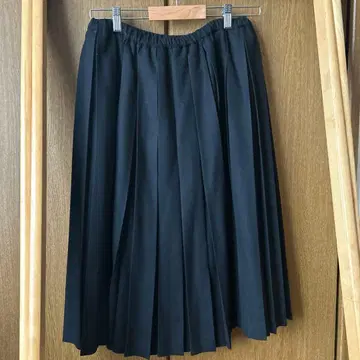 베리떼꾸르 veritecoeur 울 박스 플리츠 스커트 블랙