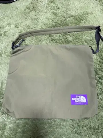 더 노스페이스 퍼플라벨 필드 숄더백