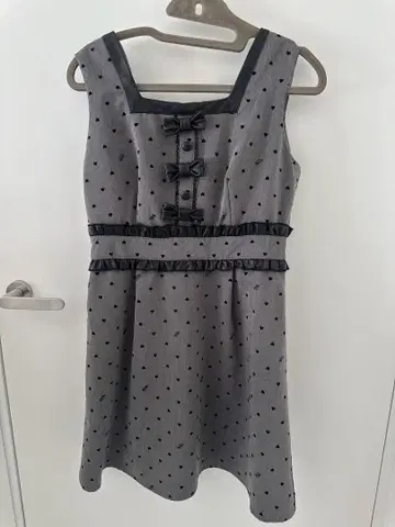 pium 피움 하트 플로키 프릴 벨트 JSK