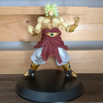 드래곤볼 브로리 피규어 상자 없음