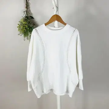 T0721 오즈온 컴플렉스 레이스 자수 상의 화이트 캐주얼