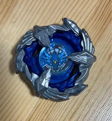 베이블레이드 x 피닉스 윙 랜덤 부스터 블레이드만