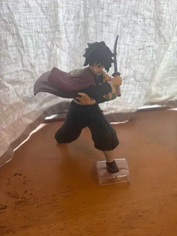 제일복권 토미오카 기유 귀멸의 칼날 A상 피규어