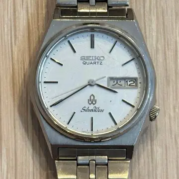 [ 인기 ] SEIKO 실버 웨이브 시계