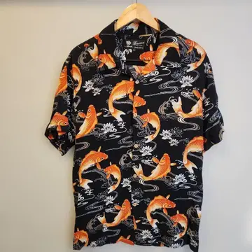 Thurston 잉어 패턴 하와이안 셔츠 4L