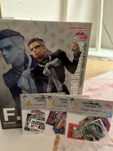 죠죠의 기묘한 모험 피규어와 요시카게 키라 스티커 세트