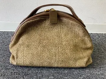 볼보네제 퍼풍 라운드형 핸드백