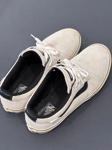 Vans 그레이 스웨이드 스니커즈