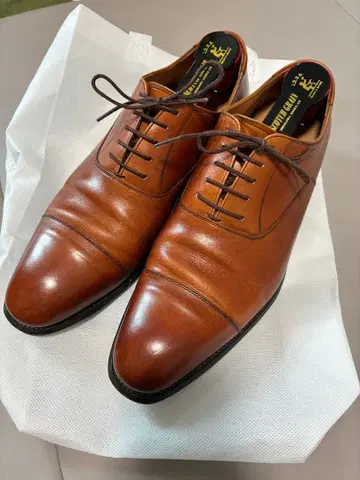 스코치 그레인 브라운 가죽 비즈니스 슈즈 슈트리 포함