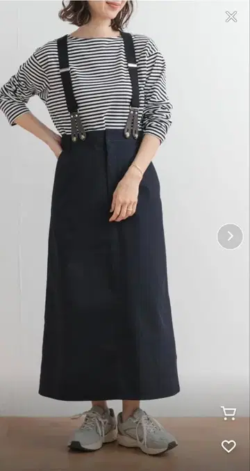 어반 리서치 도어스 서스펜더 포함 스커트