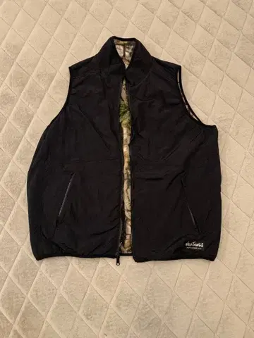 ARKnets 별주 WILD THINGS 리버서블 베스트 M 사이즈