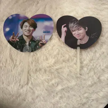 BIGBANG D-LITE 부채 세트