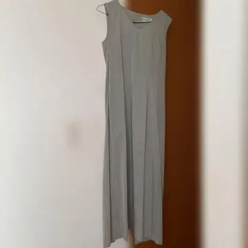 Margaret Howell 그레이 슬리브리스 롱 원피스