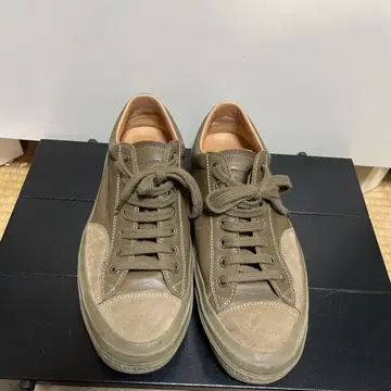 드리스반노튼 스니커즈