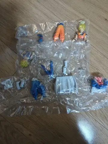 드래곤볼 hg 손오공, 베지터, 데브라