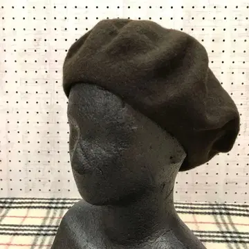 데드스탁 새상품 보헤미안 시크 SISLEY 꽃무늬 자수 펠트 베레모