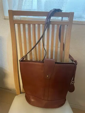 마가렛호웰 숄더백