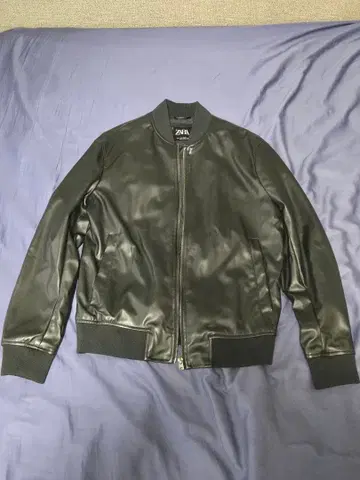 ZARA 블랙 페이크 가죽 자켓