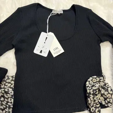 GYDA 블랙 리브 긴팔 상의