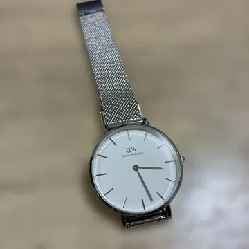Daniel Wellington 실버 손목시계