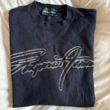 엠포리오 아르마니 니트 스웨터