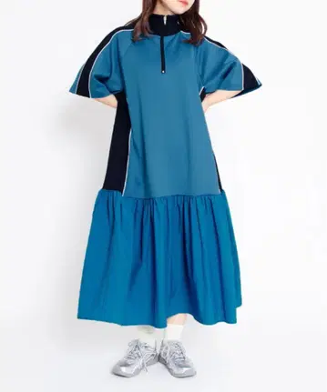 새상품 푸뉴즈 배색 절개 저지 원피스 사이즈 2