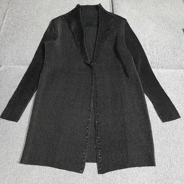 SPECCHIO 스페치오 비쥬 플리츠 코트