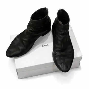 [ 초기 ] JULIUS 율리우스 back zip boots