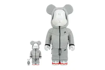 NIKE BE@RBRICK TECH FLEECE 100% & 400%