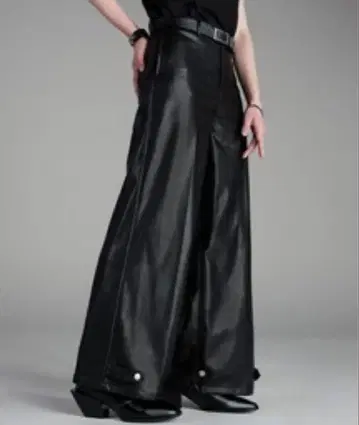 ADRER 엑스트라 퀄리티 와이드 플레어 팬츠 블랙 기타 M 가죽