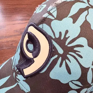 YOSHINORI KOTAKE [ 9 ] 엠블럼 하와이안 메쉬 캡