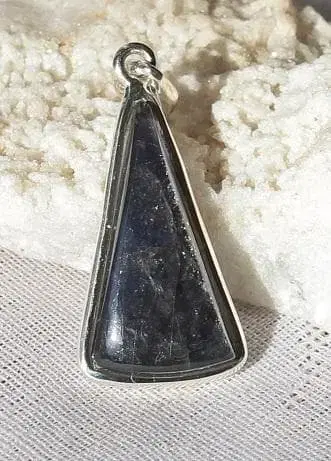 아이올라이트 애버천스 프리 쉐이프 실버 펜던트 323