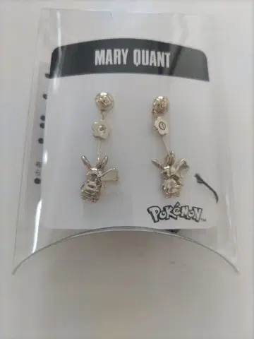 매달리는 피카츄 귀걸이