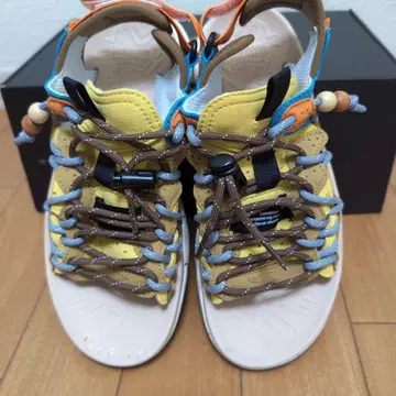 Flower mountain 푸마펑크 머스타드 블루