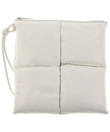 BOTTEGA VENETA 클러치백 여성용