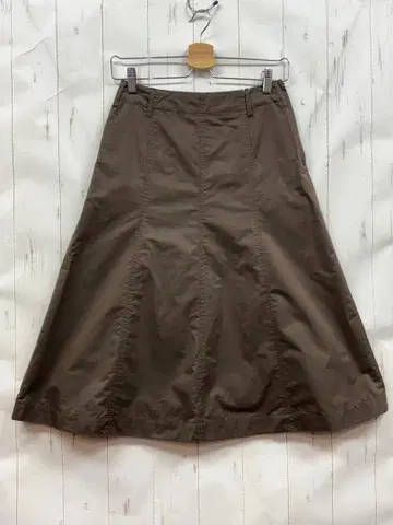 T413: 마가렛호웰 일본제 플레어 스커트 코튼 나일론