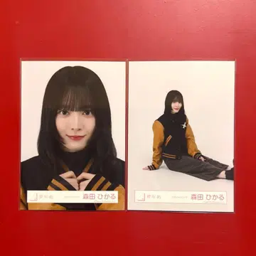 사쿠라자카46 브로마이드 모리타 히카루 바시티 자켓 코디 요리 앉은 모습