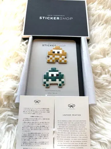 Anya Hindmarch 미니 캐릭터 스티커