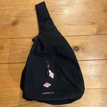 단톤 원숄더백 블랙