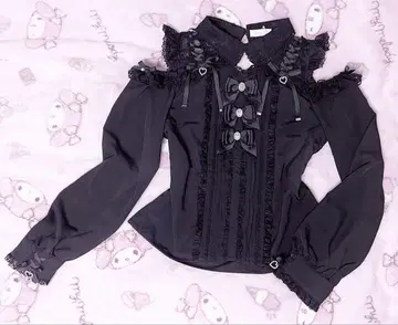 LIZLISA 리즈리사 레이어드 3개 리본 블라우스 블랙 시착만 한 상품