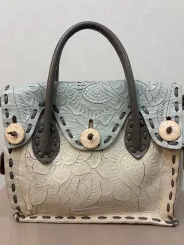 카빙 라이브스 엠보싱 꽃무늬 토트백 베이지 민트 그린