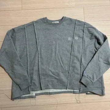 DISCOVERED WIDE CHAMP SWEAT 재구축 맨투맨